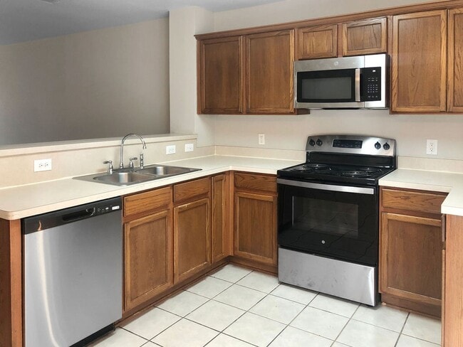 Building Photo - Charming 4 Bedroom Two Story Home in Ft. W...