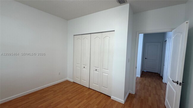 Building Photo - 200 Riverwalk Cir