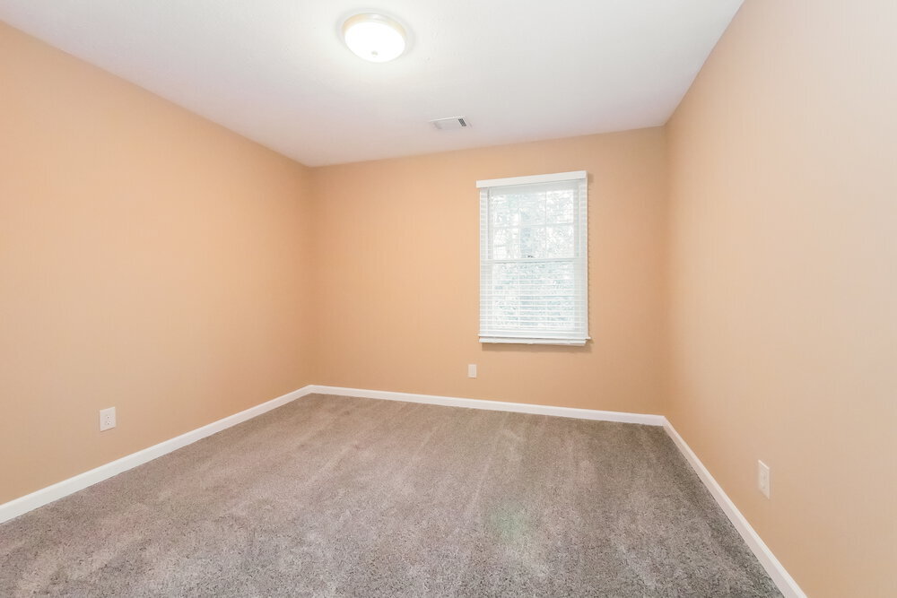 Building Photo - 240 Brookclear Ln