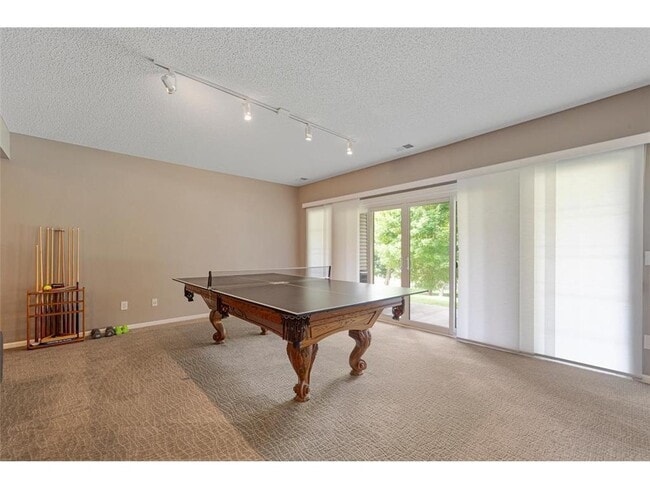 Building Photo - 1128 Shumway Ct