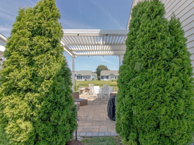 Building Photo - 31832 Carmine Dr