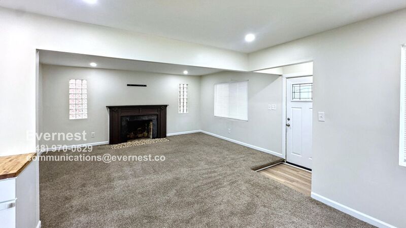 Building Photo - 20264 Stotter St