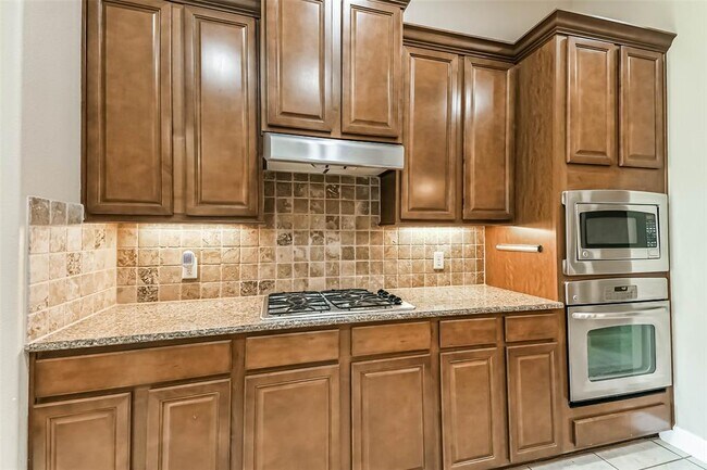 Building Photo - 13911 Desert Trace Ct