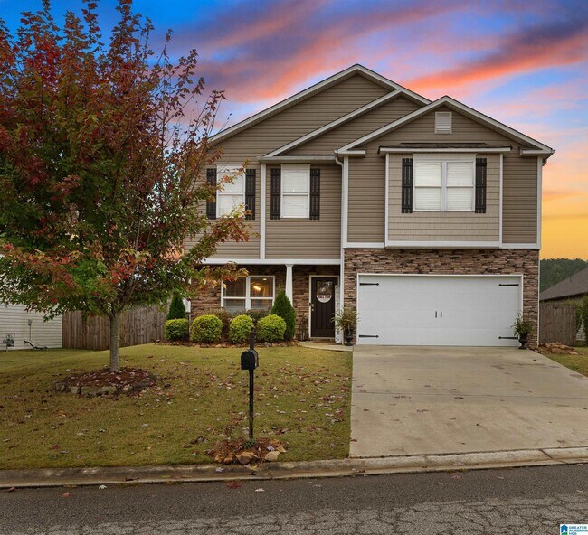 Primary Photo - 325 Blackberry Blvd