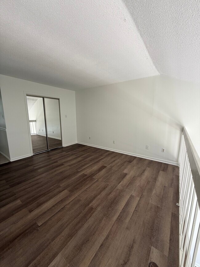 Building Photo - 6115 Heathstone Ln