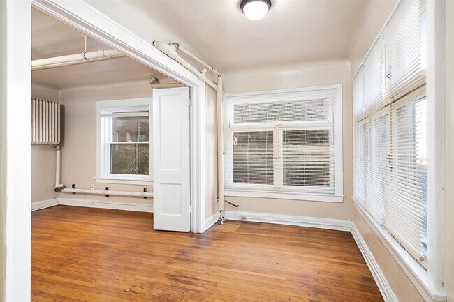 Building Photo - 1469 N Williams St