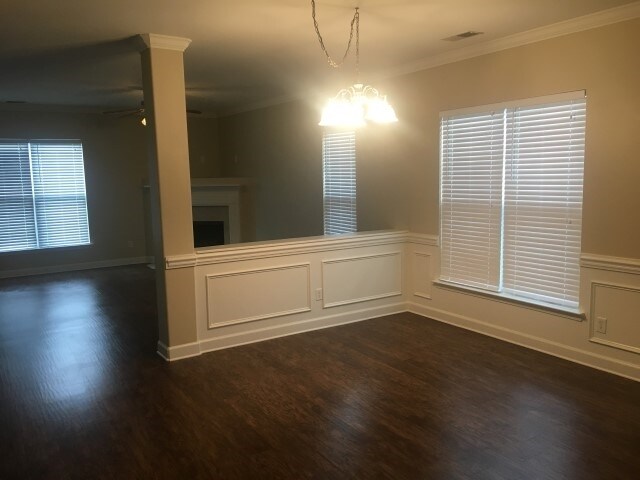 Building Photo - 132 Pine View Xing