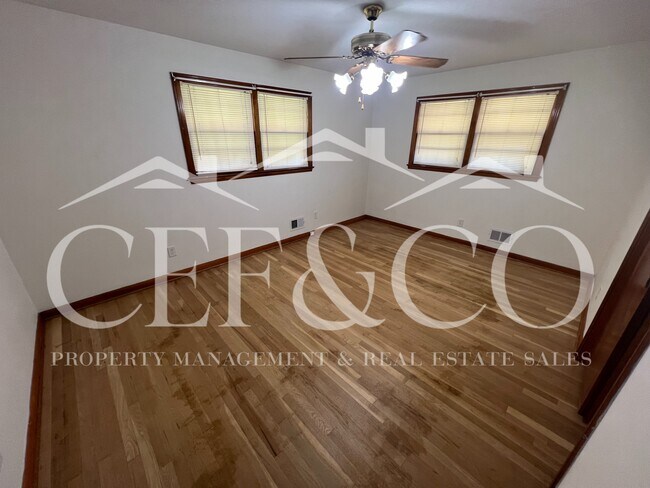 Building Photo - 412 Pierpont Avenue Ext