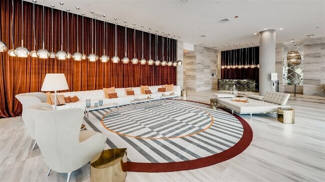 Building Photo - 2000-000 Metropica Wy