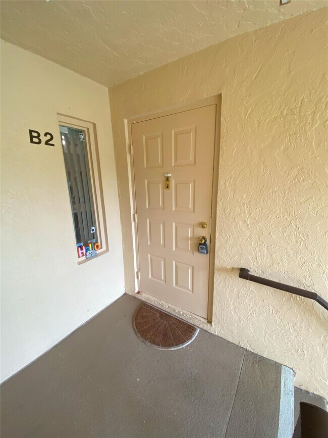 Building Photo - 821 Sky Pine Way