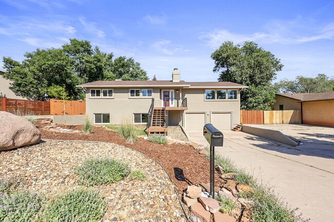 Primary Photo - $3,750, 4-Bed, 3-Bath Updated Home in Mani...