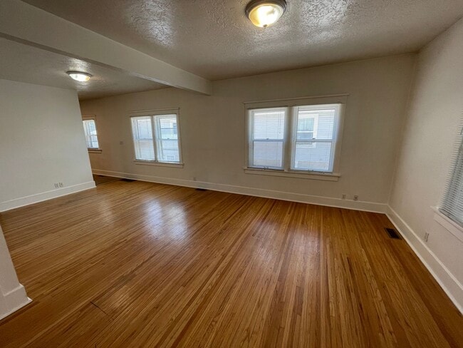 Building Photo - Available July 31st