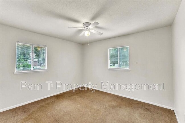 Building Photo - 5209 Jasmine Ave