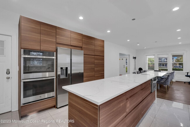 Building Photo - 309 Cedar Ave