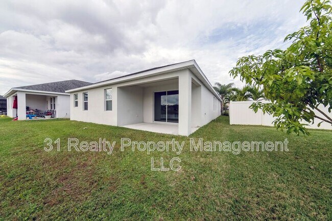 Building Photo - 11036 Sycamore Woods Dr