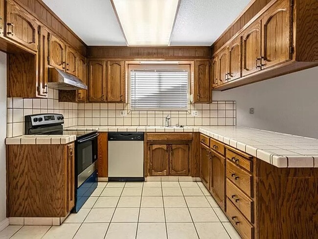 Building Photo - Ready To Go Recently Updated 3 Bedroom Single Story Home!!!