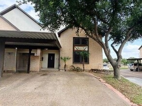 Building Photo - 2445 Monarch Dr
