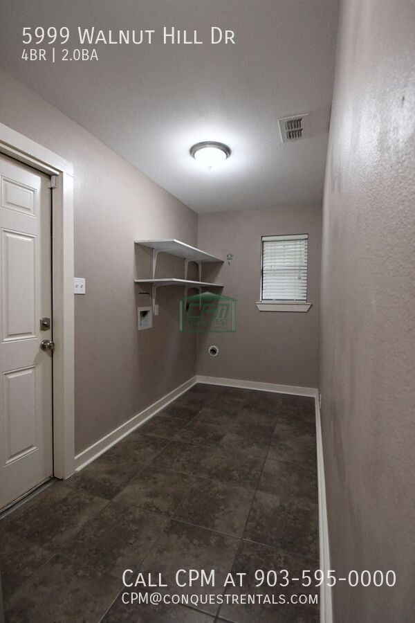 Building Photo - 5999 Walnut Hill Dr