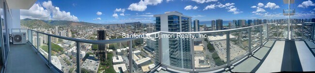 Building Photo - lion4301