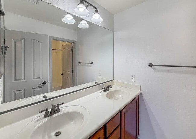 Building Photo - 7085 W Andrew Ln