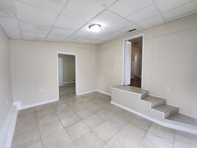 Building Photo - 110 Ruberia Ave