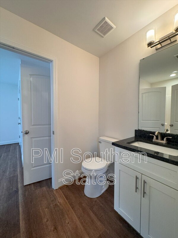Building Photo - 1 Solis Ct