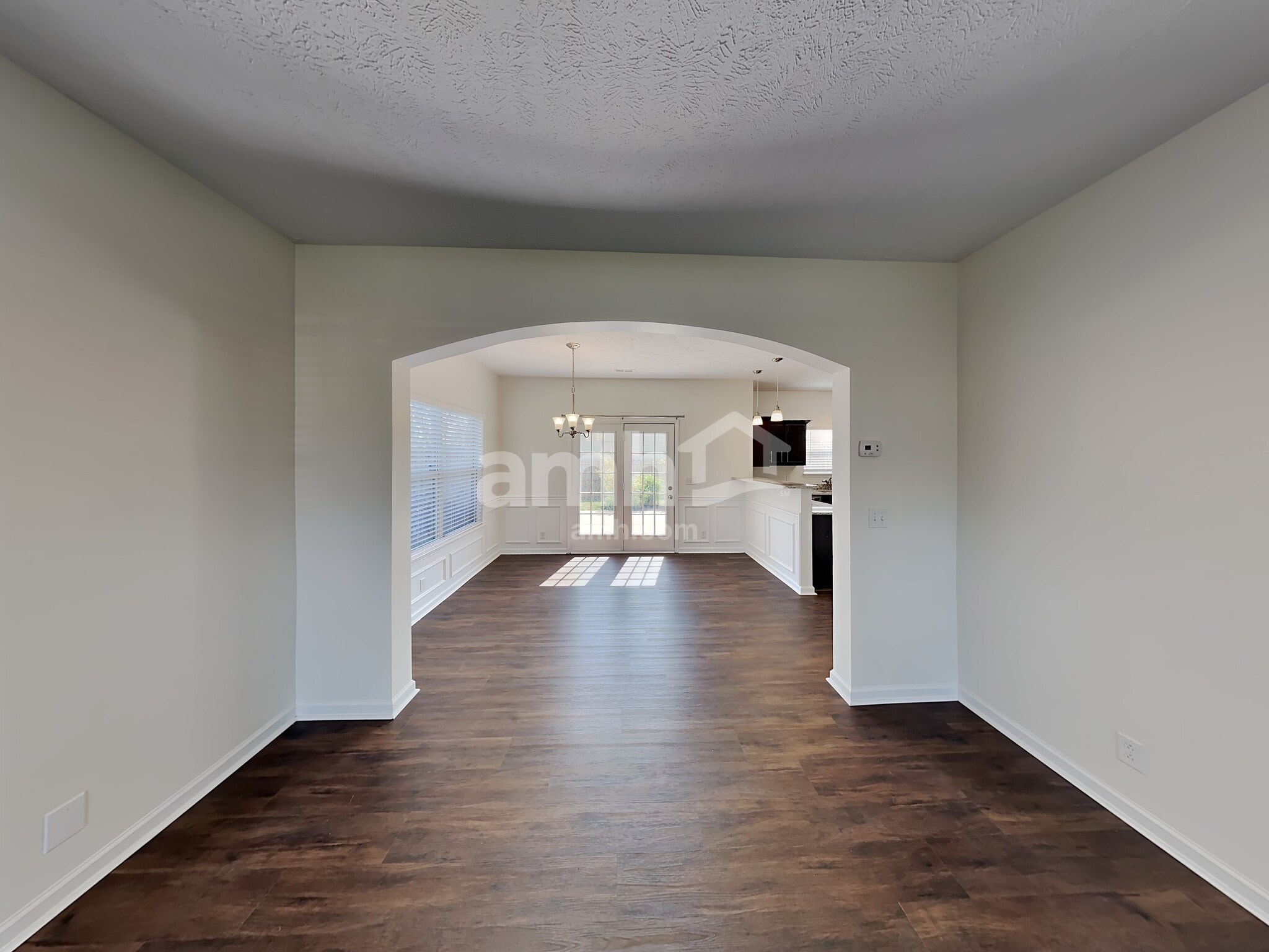 Building Photo - 1133 Halverson Dr