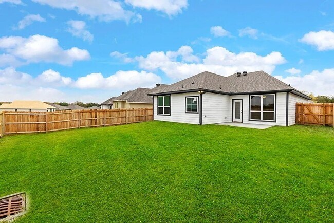 Building Photo - 4783 Native Tree Ln