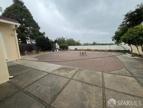 Building Photo - 300 S Ashton Ave