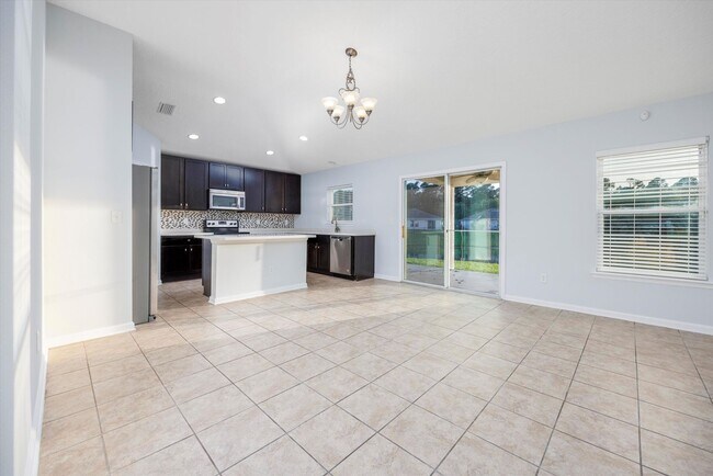 Building Photo - 76690 Timbercreek Blvd