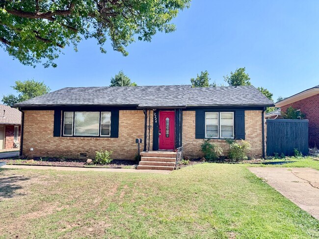 Primary Photo - 2724 NW 33rd St