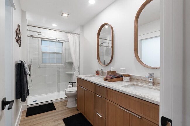 Building Photo - 1821 Jackson Bluff Rd