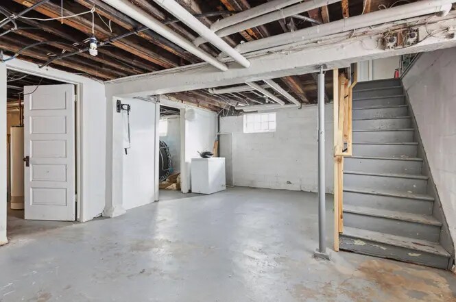 Building Photo - 3611 N Washburn Ave