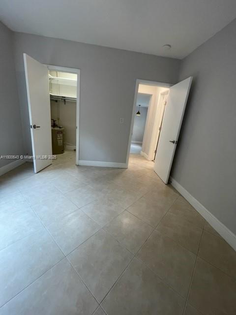 Building Photo - 125 Edgewater Dr
