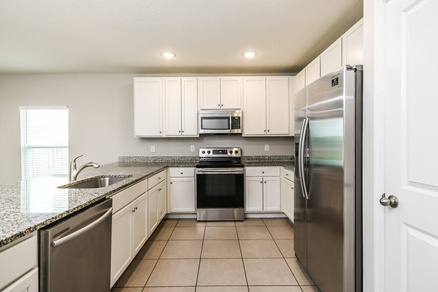 Building Photo - 108 Milton Pl