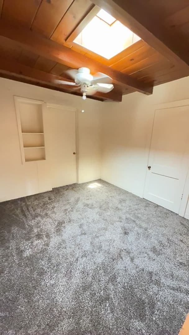 Building Photo - Beautiful Multi Generational floor plan