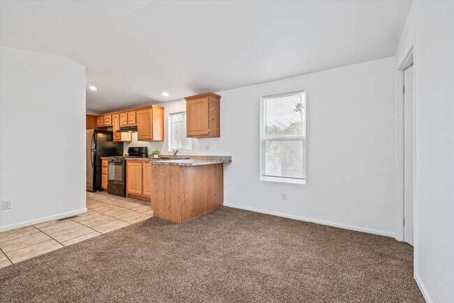 Building Photo - 5505 N Shannon Rd