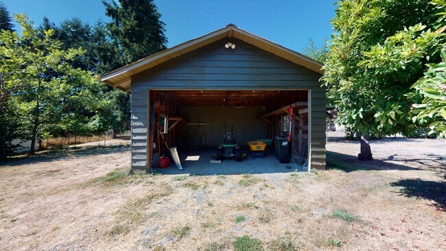 Building Photo - May Valley Road business opportunity available - 2 bedroom 1 bath home with carport & office and ...