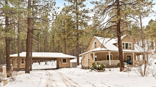 Building Photo - 4955 Hidden Hollow Rd