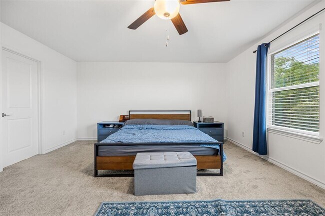 Building Photo - 301 Quarry Rock Cove