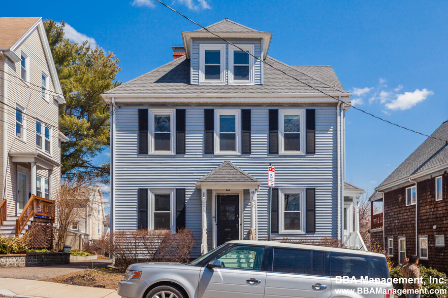 Building Photo - 39 Falkland St
