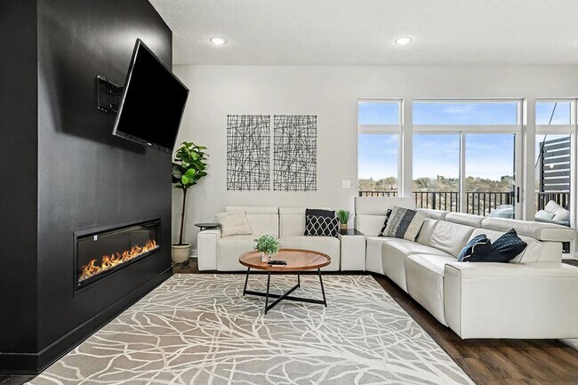 Building Photo - Fully Furnished Modern 3BR Retreat | Penthouse + Skyline Views