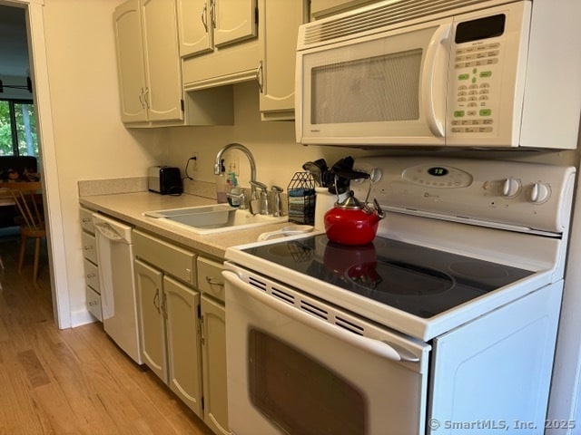 Building Photo - 8 Village Rd