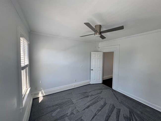 Building Photo - 24 Pamrapo Ave