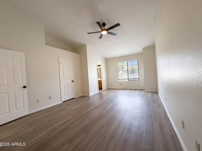 Building Photo - 170 E Guadalupe Rd