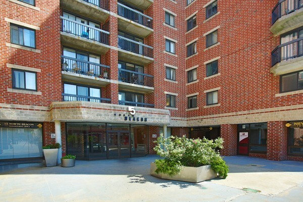 Primary Photo - 15 North Beacon St