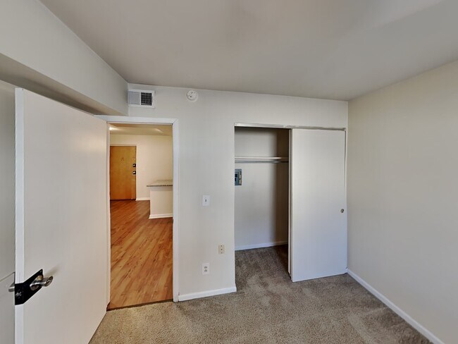 Building Photo - 31 Chittenden Ave