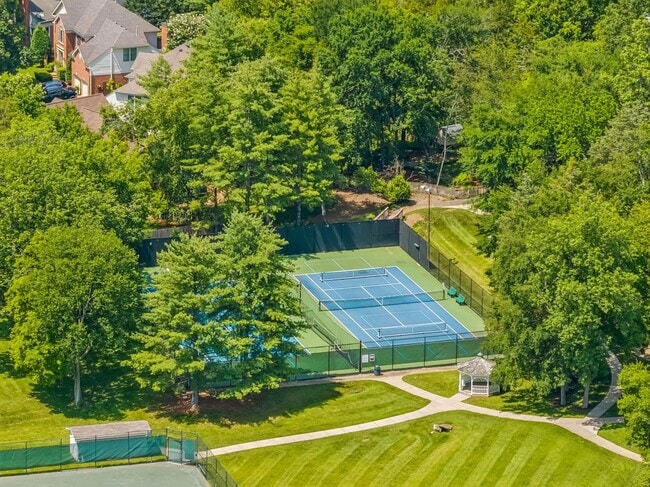 Building Photo - Spotless home in sought after Fieldstone Farms!