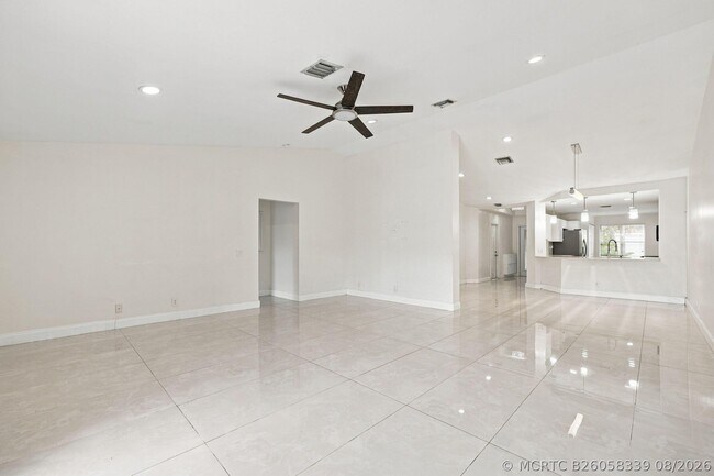 Building Photo - 1590 Orion Ln