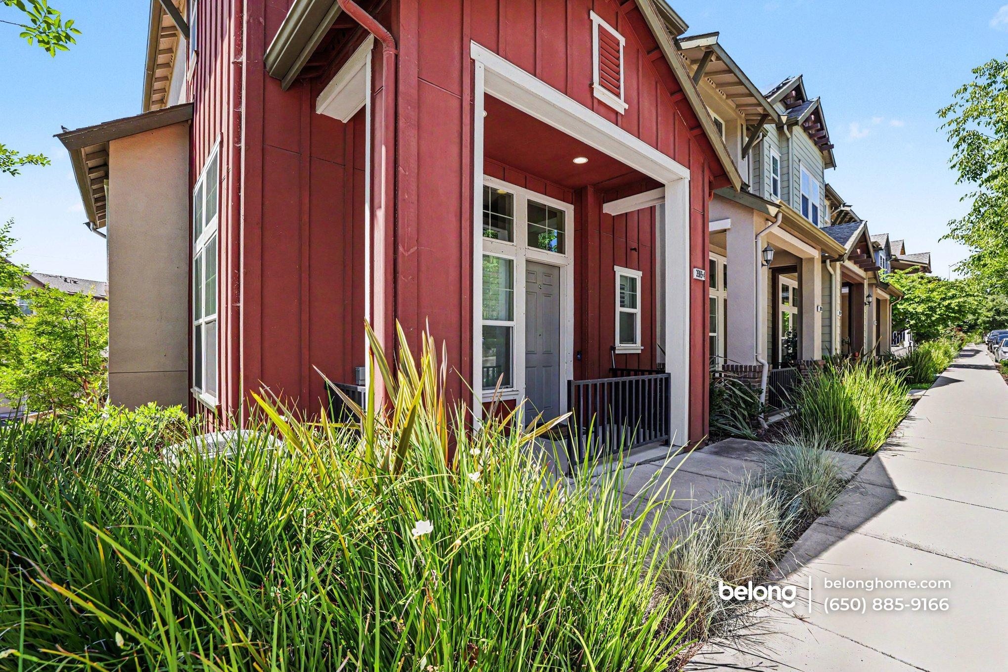 Building Photo - 3989 Portola Cmn